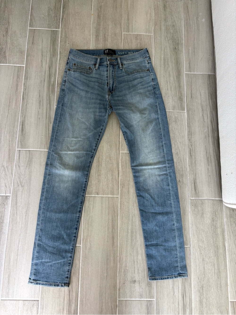 Gap Soft Wear Slim Taper Light Wash Jeans 30x32